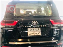 تۆیۆتا لاند کروزەر
